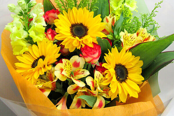 鎌倉　観光　記念日　アニバーサリー　フラワー　ケーキ　シャンパン　お祝い